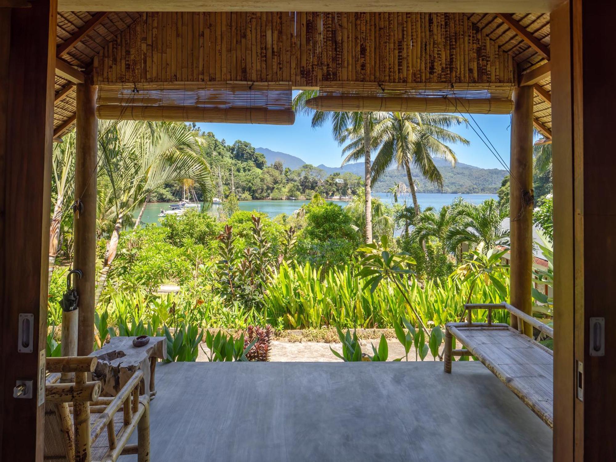 D'Lagoon Dive Resort Bitung ภายนอก รูปภาพ